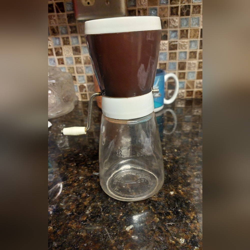Federal Housewares Manual Nut Grinder with Glass Jar
